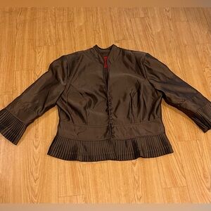 Beautiful Ladys 2 pics skirt suit JS Collection. Dark brown. Size 16